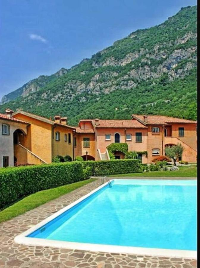 Residence I Prati Di Giussana リエルナ エクステリア 写真