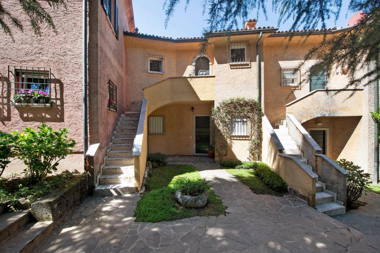 Residence I Prati Di Giussana リエルナ エクステリア 写真